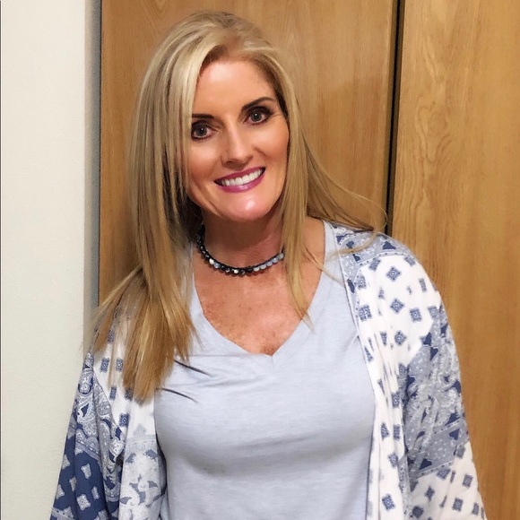 Meet your Posher, Raquel - Picture 1 of 2